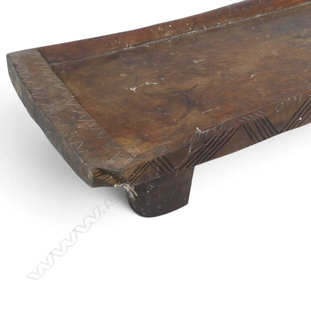 HAND CARVED EAST AFRICAN COFFEE TABLE WITH INCISED DECORATIONS.L.680MM Image 1++