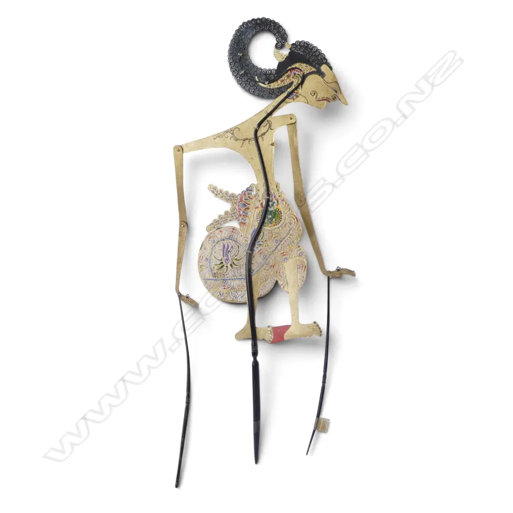 INDONESIAN WAYANG KULIT TRADITIONAL SHADOW PUPPET OF A PRINCE, HORN RODS & WATER BUFFALO HIDE,H.630MM Image 1++