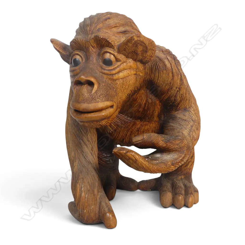 FINELY CARVED EXPRESSIVE WOODEN MONKEY WITH GOOD PATINA, 2 CRACKS ON THE LEFT ARM DUE TO AGE. H.333MM Image 1++