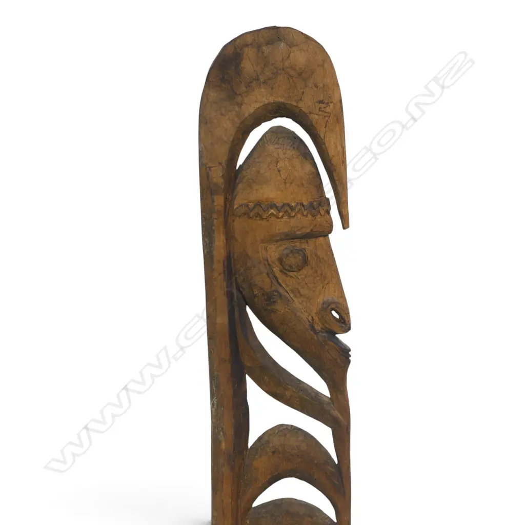 TRADITIONAL PNG YIPWON HOOK SPIRIT FIGURE MONTED ON METAL PLAQUE, SLIGHT DAMAGE ON THE RIGHT SIDE. H.850 x 140MM Image 1++