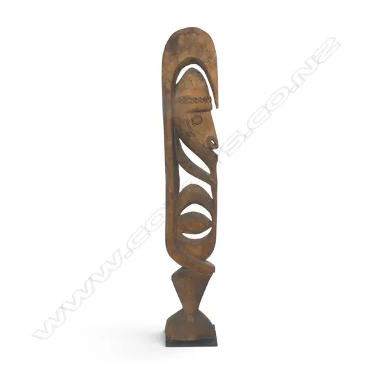TRADITIONAL PNG YIPWON HOOK SPIRIT FIGURE MONTED ON METAL PLAQUE, SLIGHT DAMAGE ON THE RIGHT SIDE. H.850 x 140MM