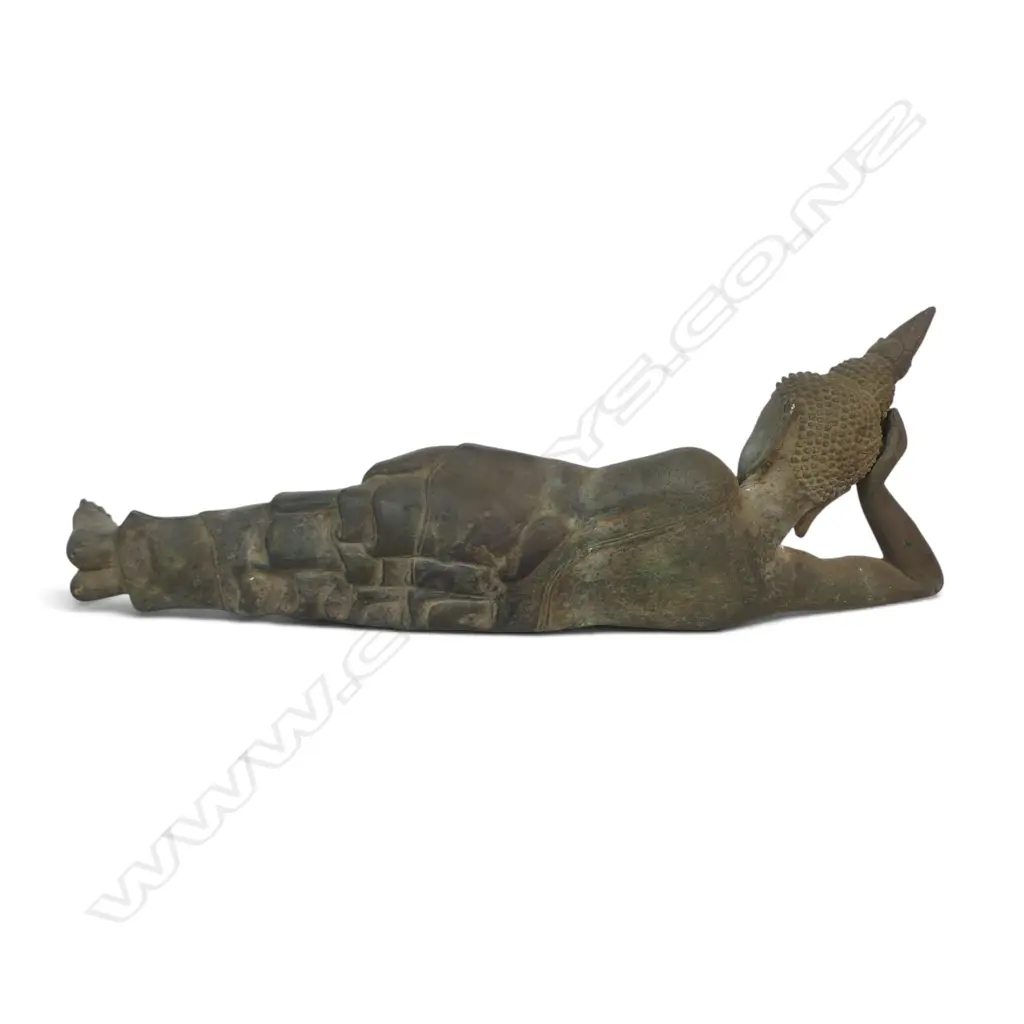 SOUTHEAST ASIAN CAST BRONZED RECLINING BUDDHA  (FINAL MOMENTS BEFORE ENTERING NIRVANA). L.600MM Image 1++