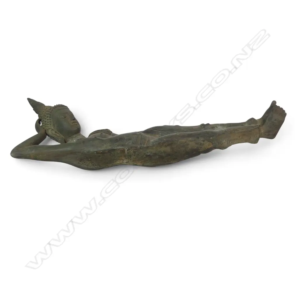 SOUTHEAST ASIAN CAST BRONZED RECLINING BUDDHA  (FINAL MOMENTS BEFORE ENTERING NIRVANA). L.600MM Image 1++