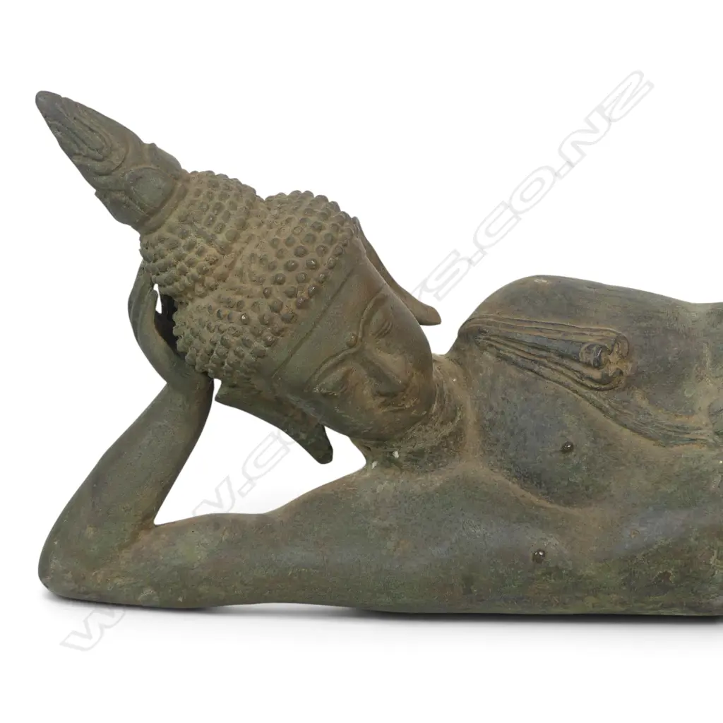 SOUTHEAST ASIAN CAST BRONZED RECLINING BUDDHA  (FINAL MOMENTS BEFORE ENTERING NIRVANA). L.600MM Image 1++