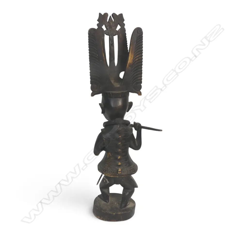 INDONESIAN CARVED WOODEN ANCESTRAL FIGURE SIRAHA SALAWA 'PROTECTIVE FATHER', CRACK TO LEFT SIDE, 530 X 150MM Image 1++