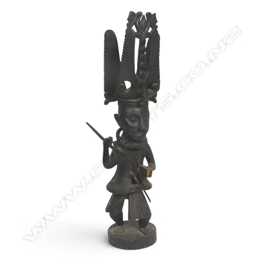 INDONESIAN CARVED WOODEN ANCESTRAL FIGURE SIRAHA SALAWA 'PROTECTIVE FATHER', CRACK TO LEFT SIDE, 530 X 150MM