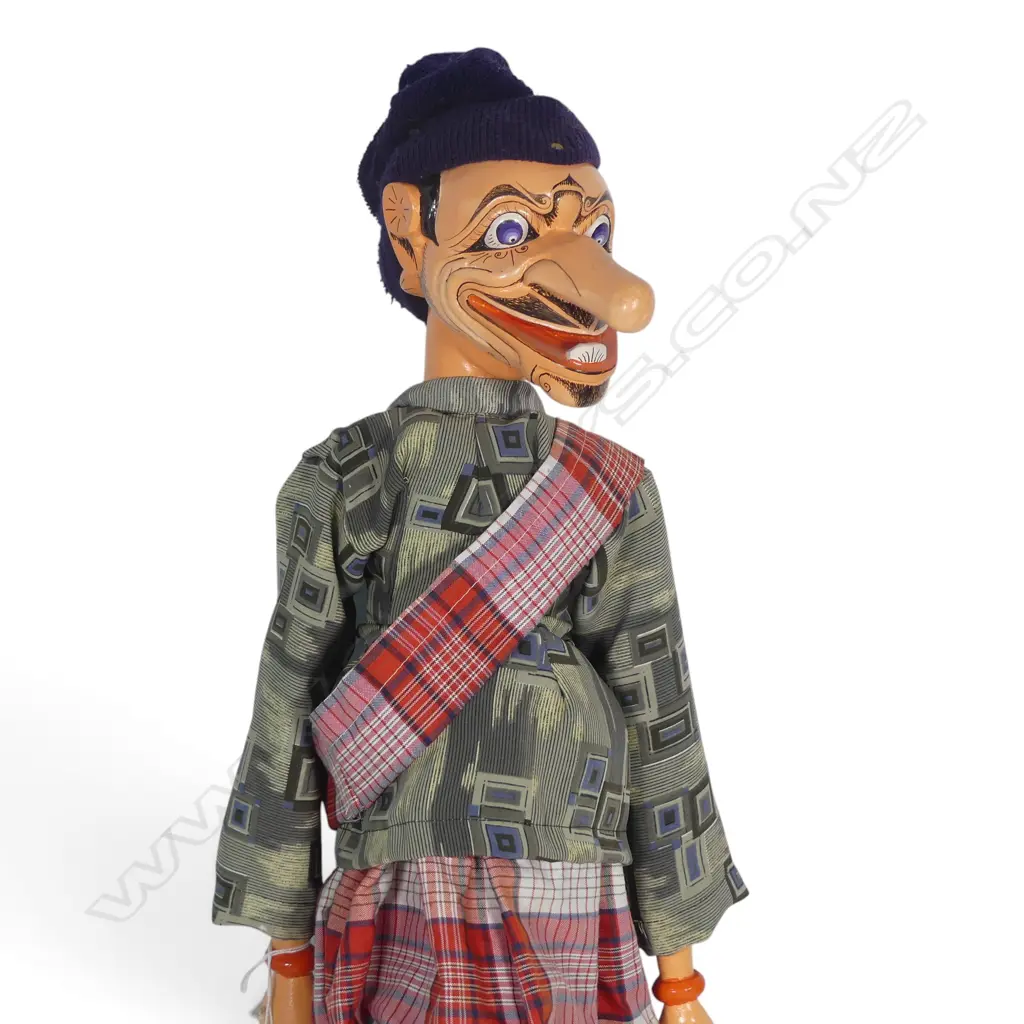 TRADITIONAL JAVANESE WOODEN ROD PUPPET OF PETRUCK COMICAL CHARACTER. H.630MM Image 1++
