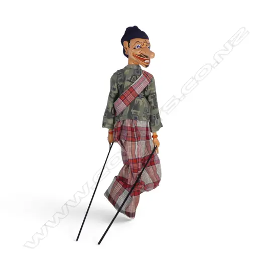 TRADITIONAL JAVANESE WOODEN ROD PUPPET OF PETRUCK COMICAL CHARACTER. H.630MM