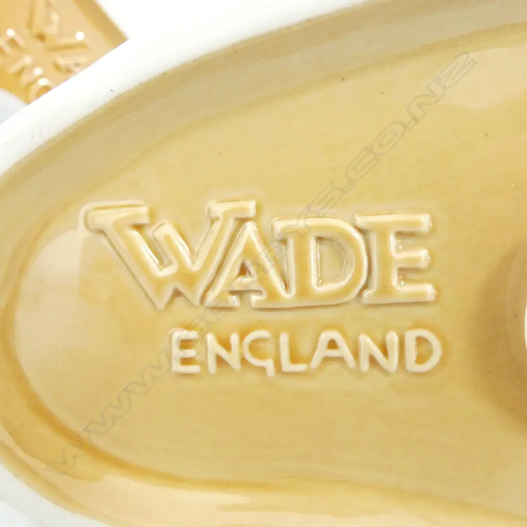3 WADE MONEYBOXES H.180mm Image 1++