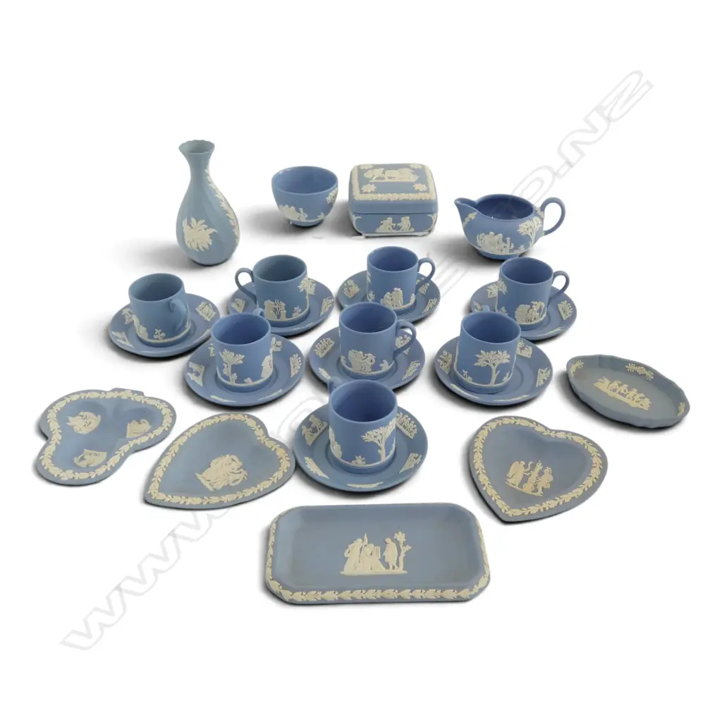 17 PCES BLUE WEDGWOOD JASPERWARE; 8 C/S ETC Image 1++