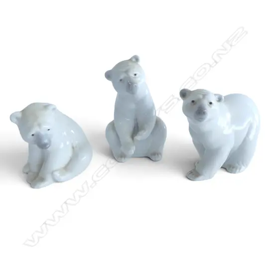 3 BOXED LLADRO POLAR BEAR FIGURINES H125mm