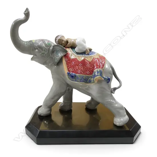 LLADRO 'JAIPUR FESTIVAL' FIGURINE on stand W. box H.220mm