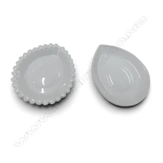 2 LLADRO TEAR DROP DISHES L.110mm