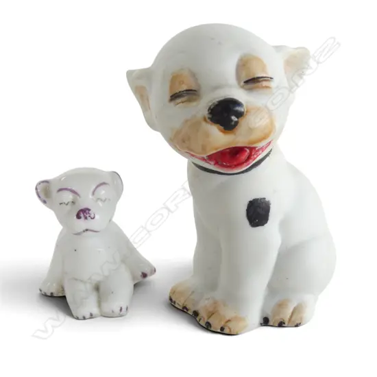 2 VINTAGE CHINA BONZO FIGURINES, H.30/65mm