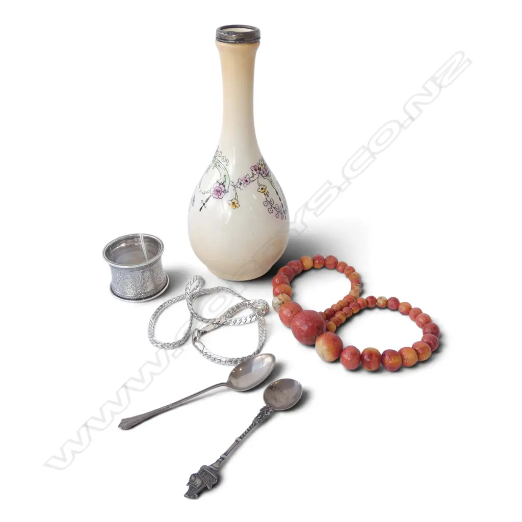 6 PCES; STG SILVER NAPKIN RING & 2 SPOONS (1 900) 31gms + VASE & 2 NECKLACES (APPLE CORAL, PLATED) Image 1++