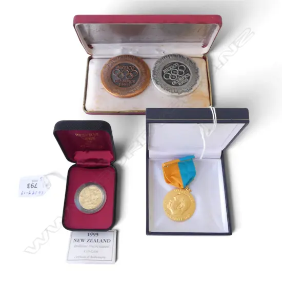 RESERVE BANK 1995 $10 UNCIRCULATED COIN, TWO MEXICO OLYMPICS COMMEMORATIVE MEDALS (BOXED), 1 GROTH & CO BOXED MEDAL