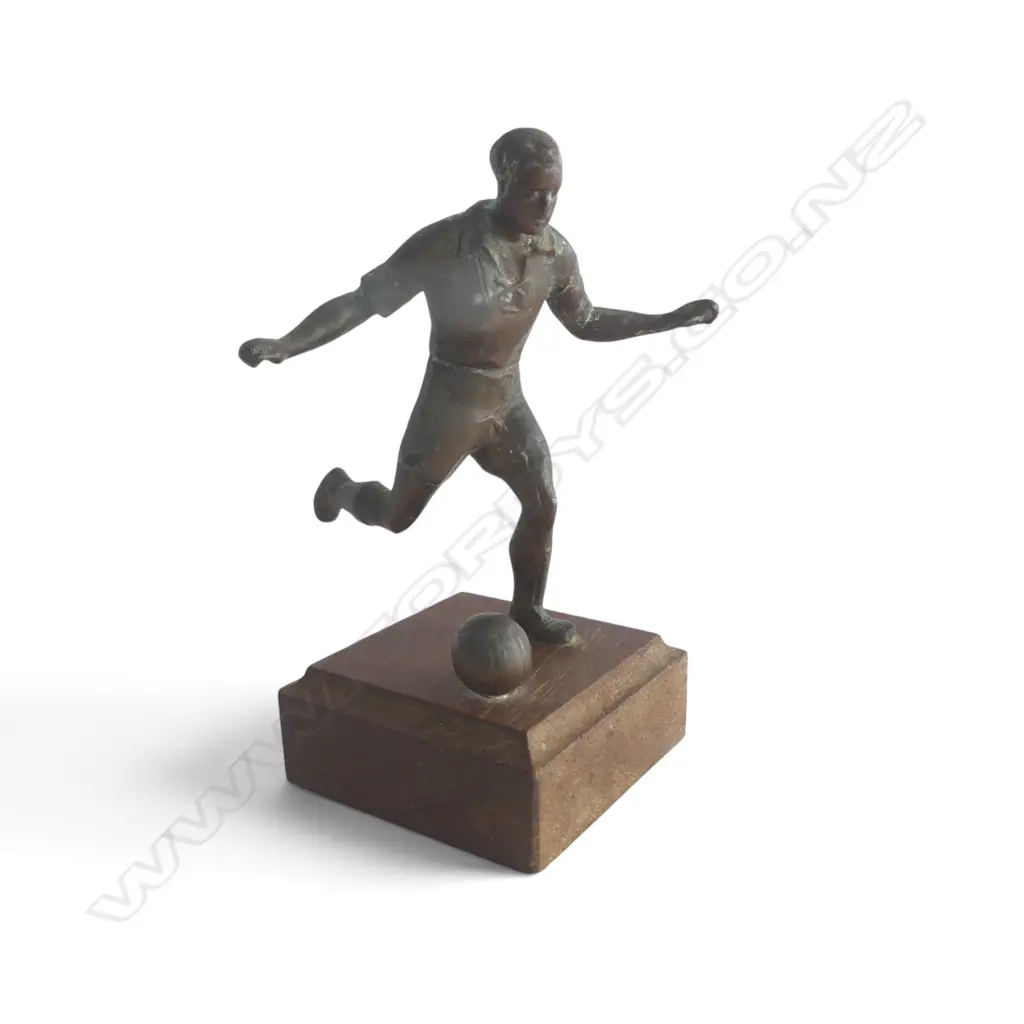 SPELTER FOOTBALL PLAYER H.140mm Image 1++