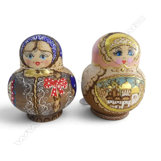2 RUSSIAN MATRYOSHKA DOLLS (10 IN EACH) H.120mm