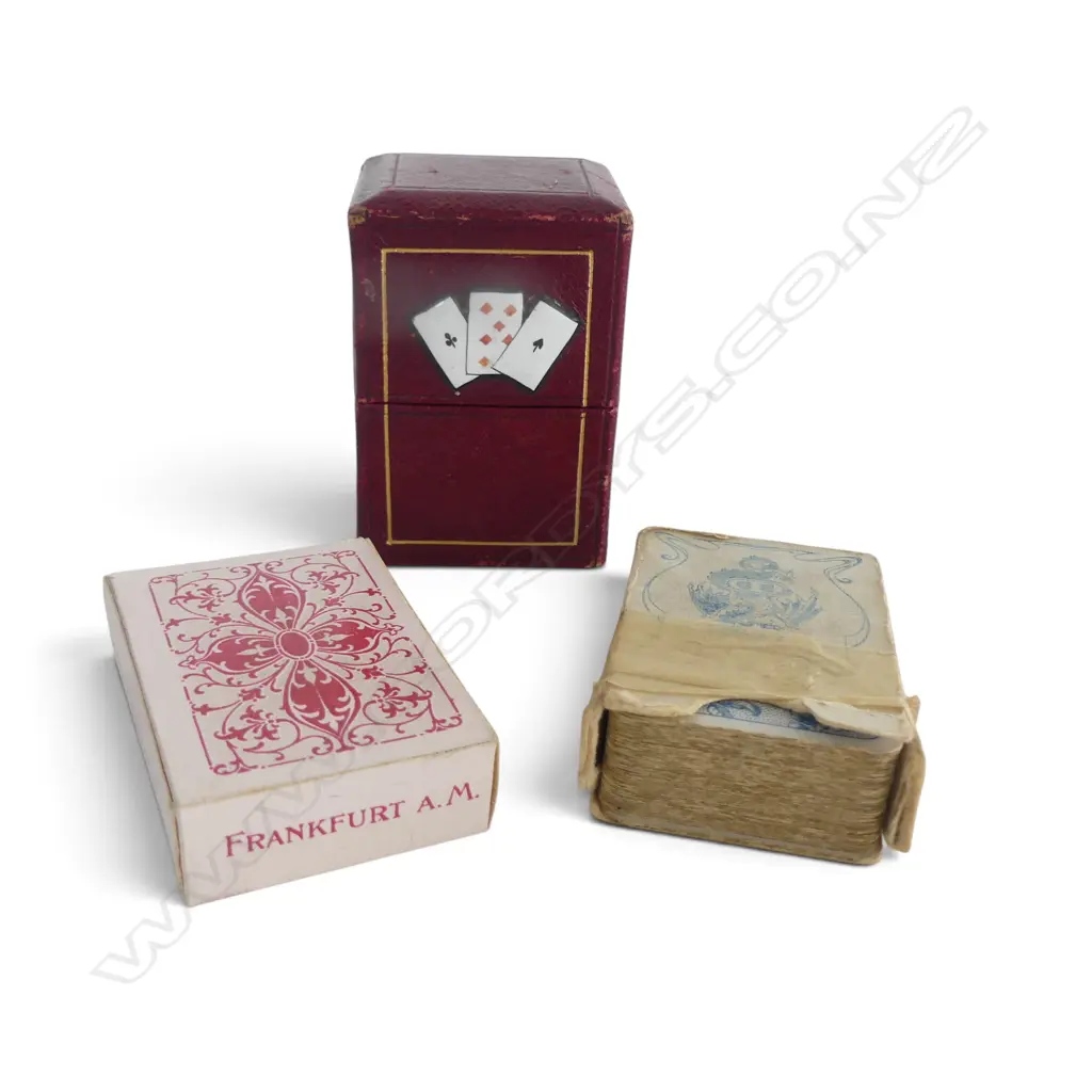 MINIATURE SET OF GERMAN PLAYING CARDS IN LEATHER CASE H.65mm Image 1++
