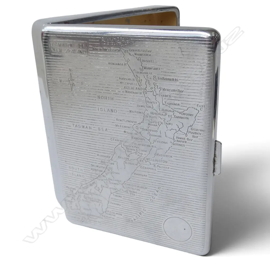 VINTAGE CIGARETTE CASE w MAP 'DOMINION of NEW ZEALAND' machine etched to front, Emu Brand made in England Image 1++