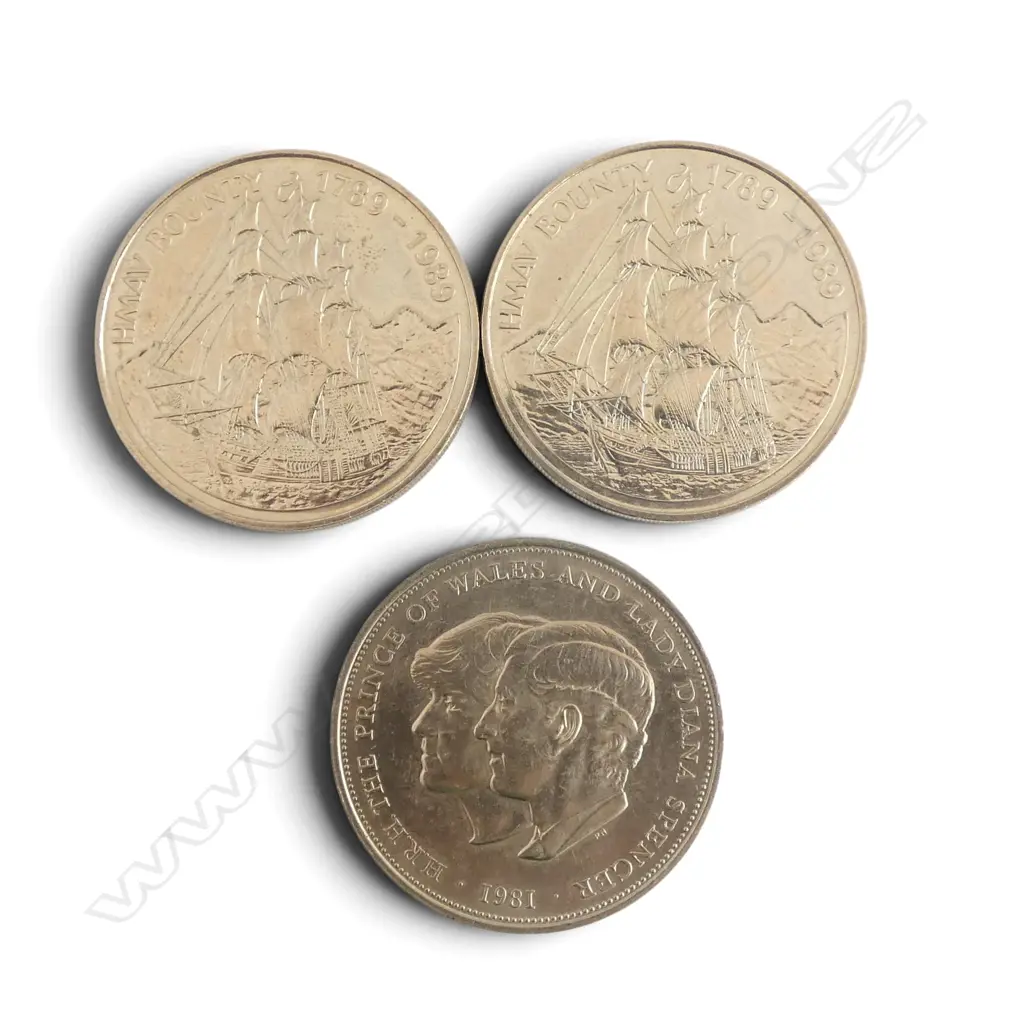2 COMM. PITCAIN $1 CUPRO-NICKEL HMAV BOUNTY COINS + COMM. PRINCE OF WALES & PRINCESS DIANA 1981 COIN Image 1++