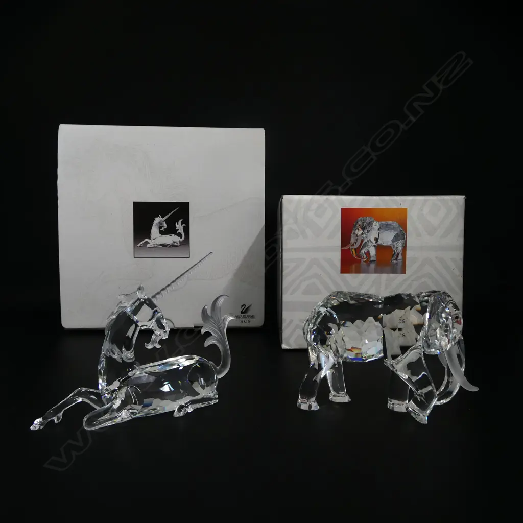BOXED SWAROVSKI FABULOUS CREATURES 'THE UNICORN' L.140mm + SWAROVSKI ELEPHANT missing an ear Image 1++