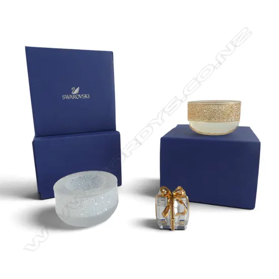 6 PCES SWAROVSKI; 5 CANDLEHOLDERS (3 BOXED), PRESENT CLOCK