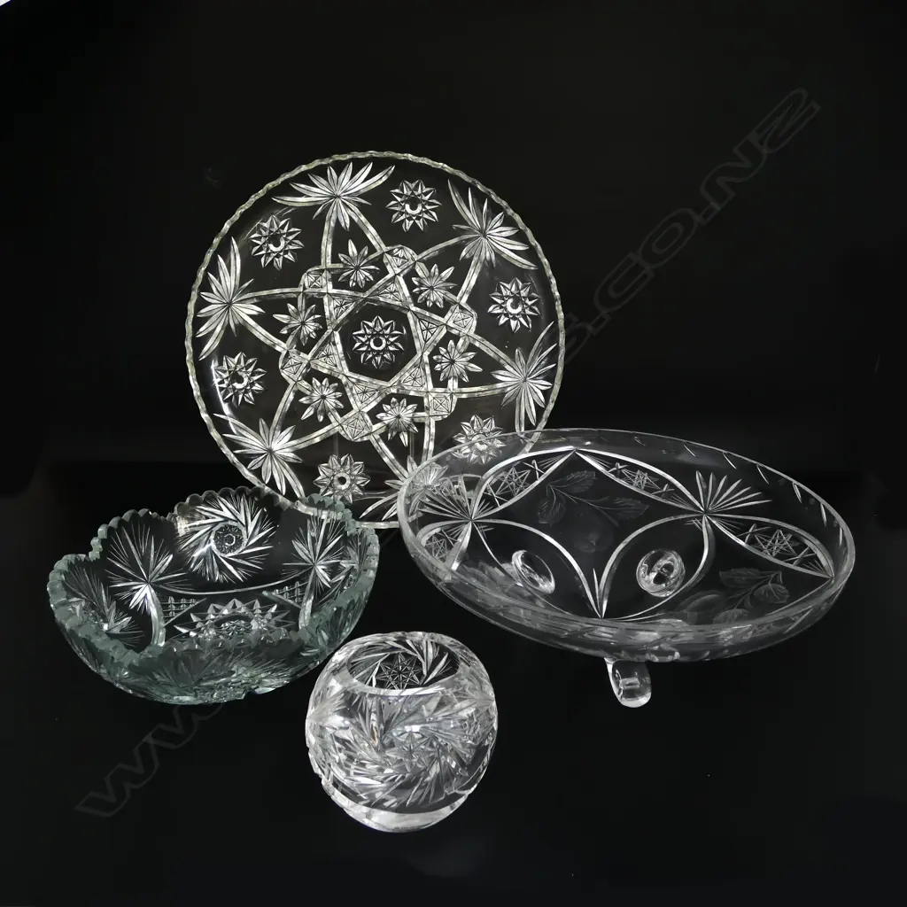 4 PCES CUT CRYSTAL Dia.340mm Image 1++