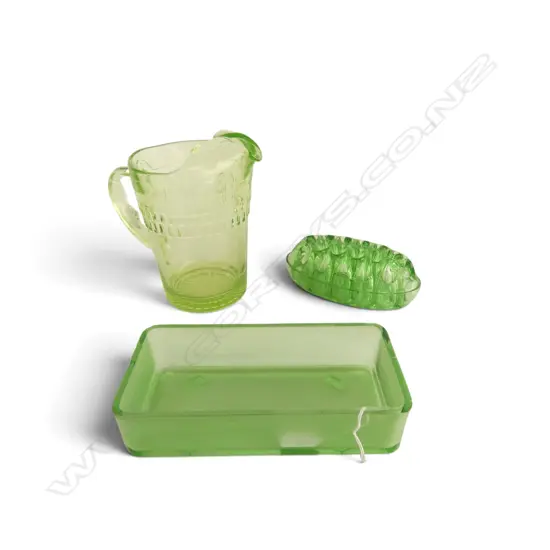 3 PCS GREEN DEPRESSION GLASS, LRG JUG, H.220mm & TROUGH VASE w FROG, 240x120mm chipped rim
