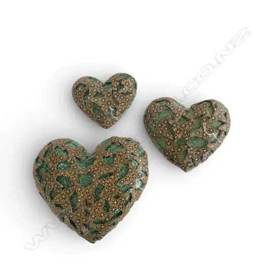 3 KEUM SUN LEE CERAMIC WALL HANGING HEARTS, H.160/200/270mm
