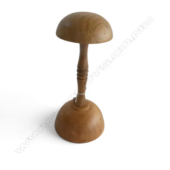 WOODEN HAT STAND H.330mm