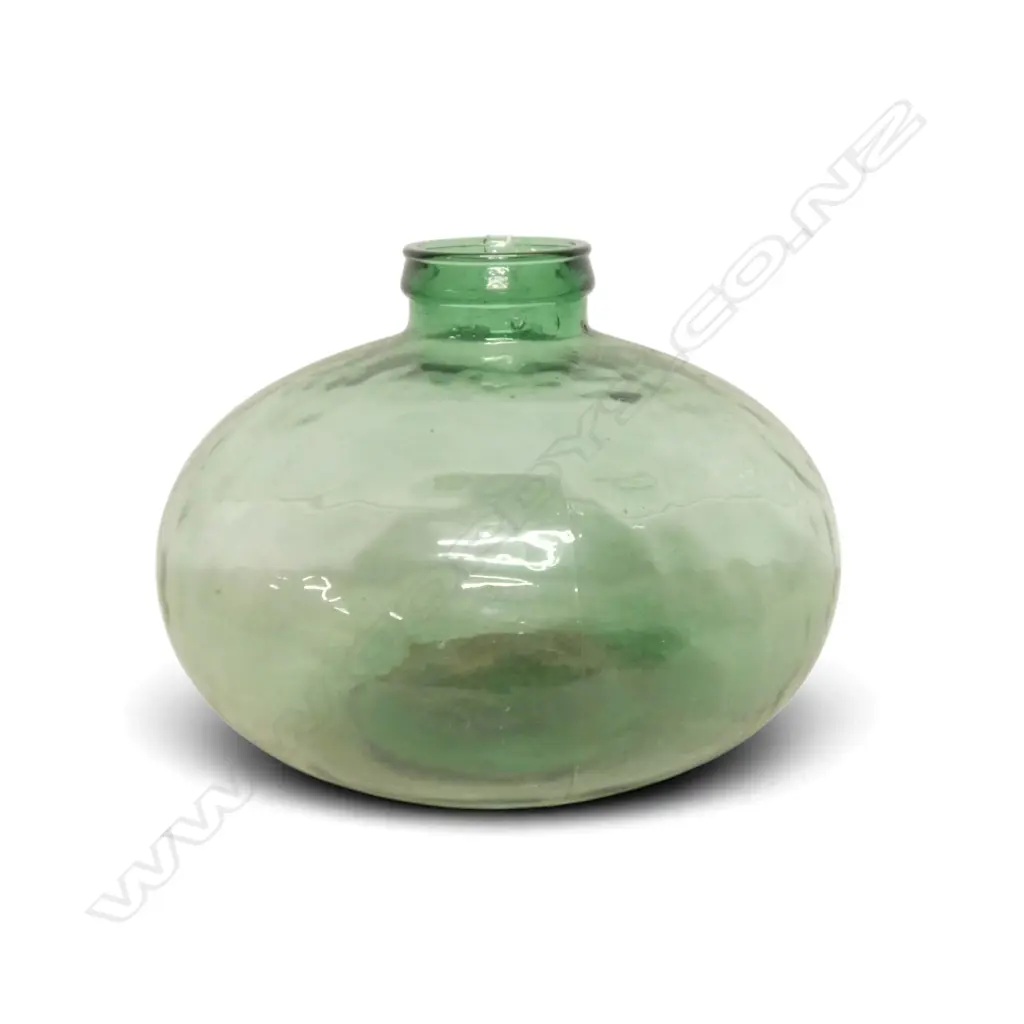 LG GREEN GLASS VASE H.310mm 440mm dia Image 1++