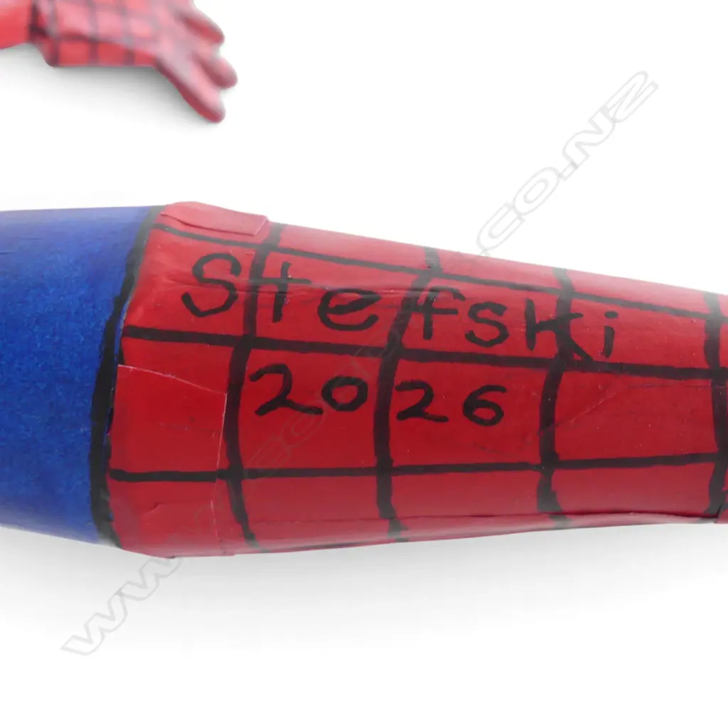 HAND MADE CARDBOARD SPIDERMAN BY STEFSKI NZ, SIGNED W.580mm Image 1++