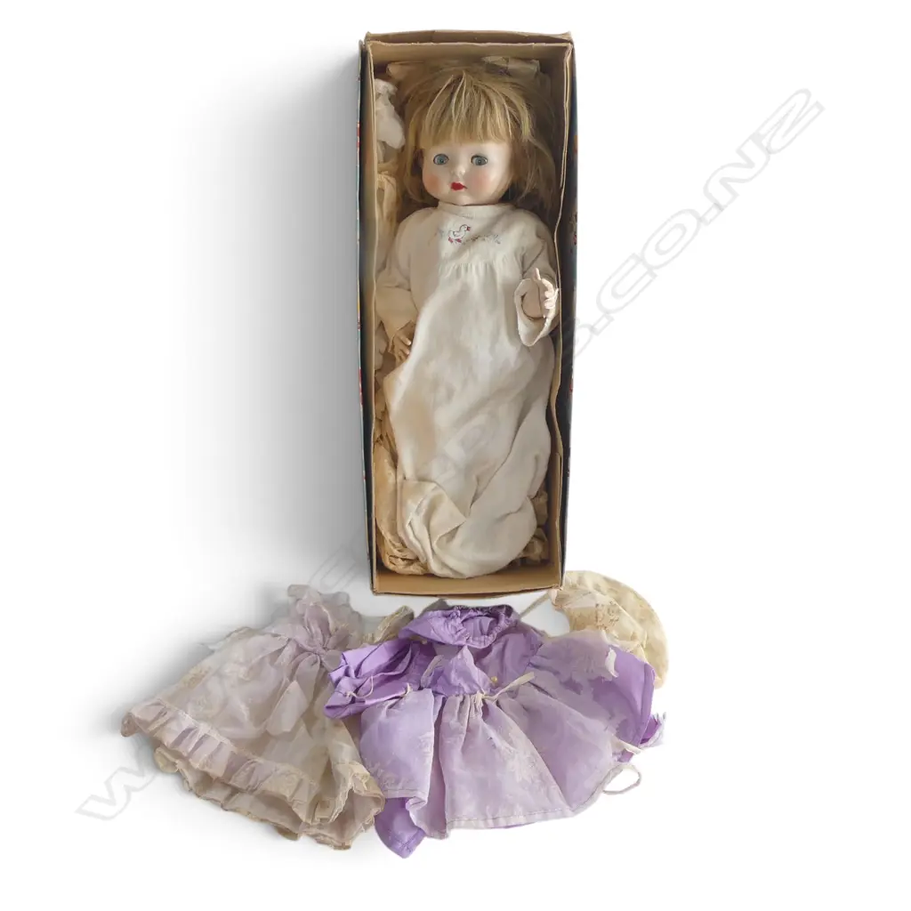 VINTAGE N.Z. PEDIGREE DOLL H.540mm Image 1++