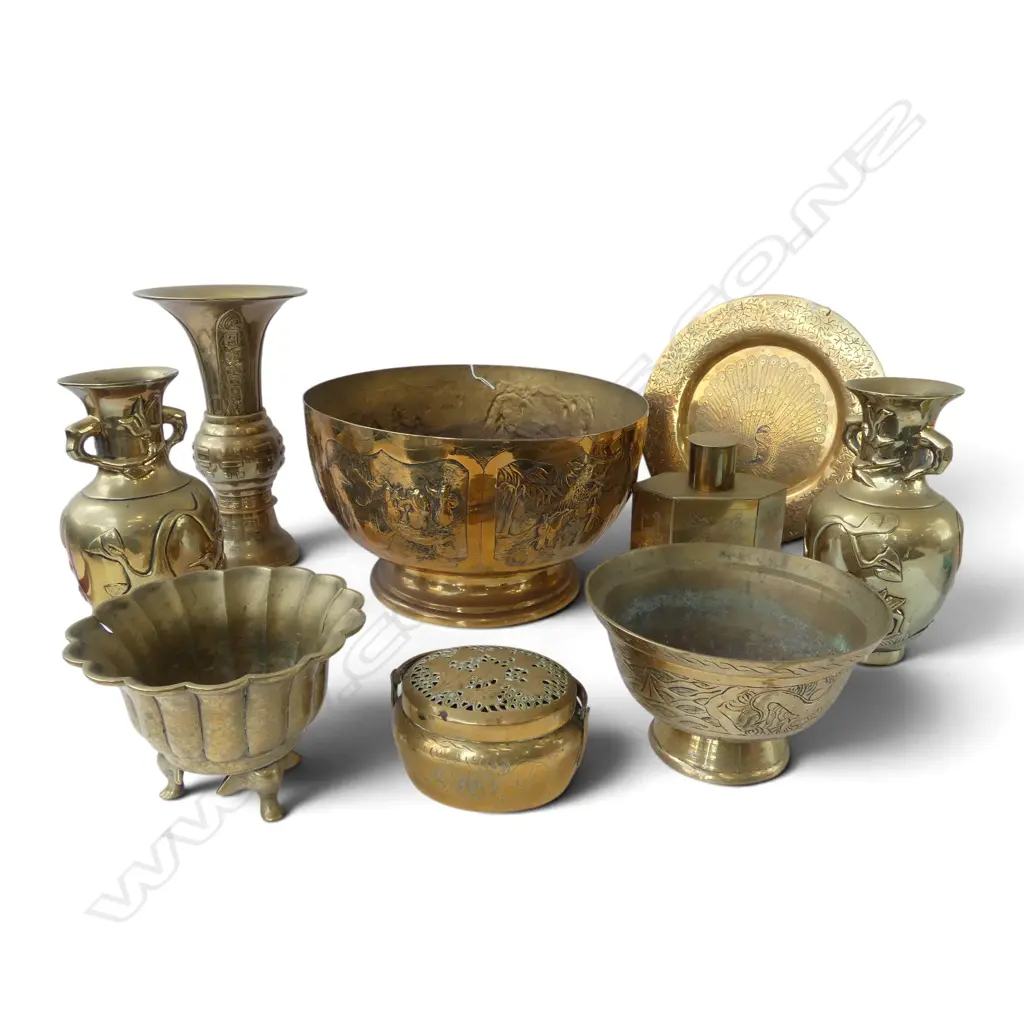 9 PCES BRASS INCL LG FOOTED BOWL H.180mm, 305mm dia, PR VASES + GU FORM VASE H.265mm Image 1++