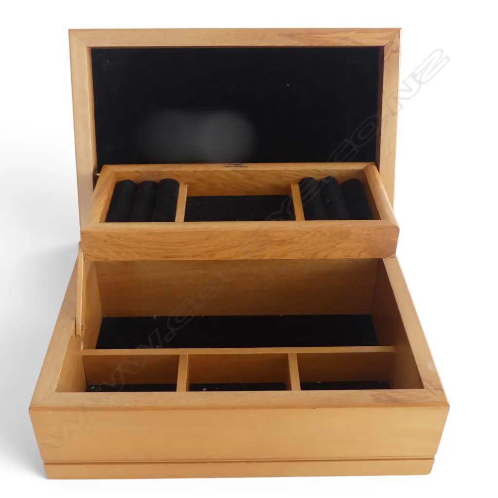 RIMU JEWELLERY BOX W.295mm Image 1++