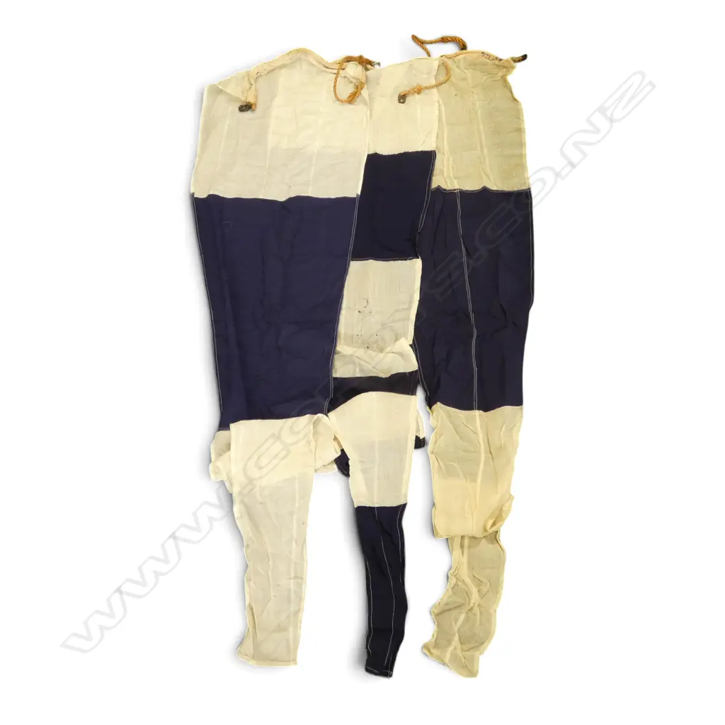 3 VINTAGE LINEN BLUE & WHITE NAUTICAL FLAGS L.2300mm Image 1++