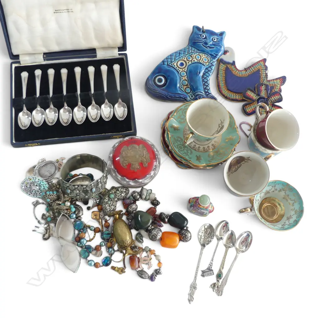 COSTUME JEWELLERY, CASED TEASPOONS ETC Image 1++