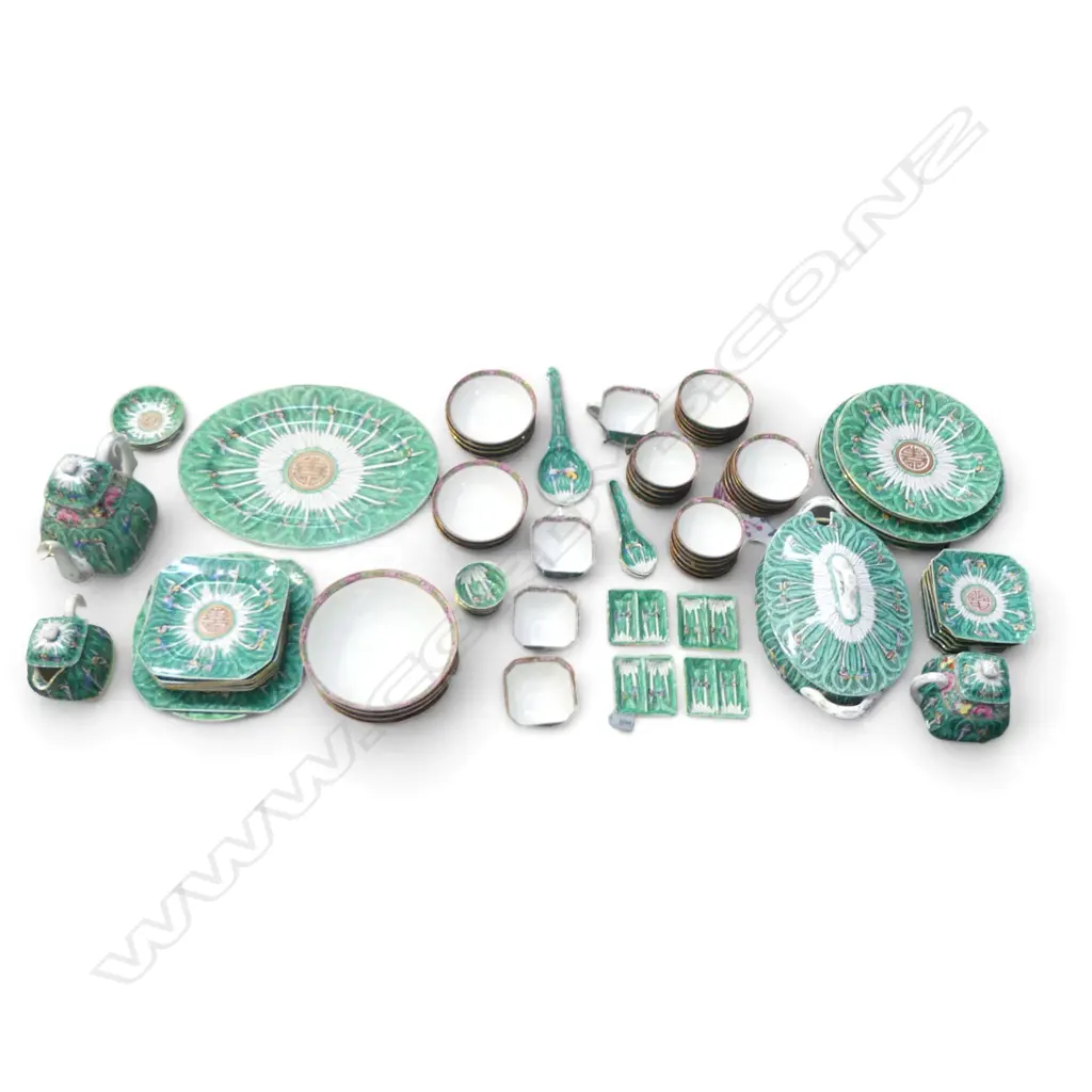 1970S SET OF HONG KONG PORCELAIN  (APROX 72 PIECES) Image 1++