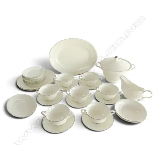 WEDGWOOD 'SILVER ERMINE' PART DINNER SET