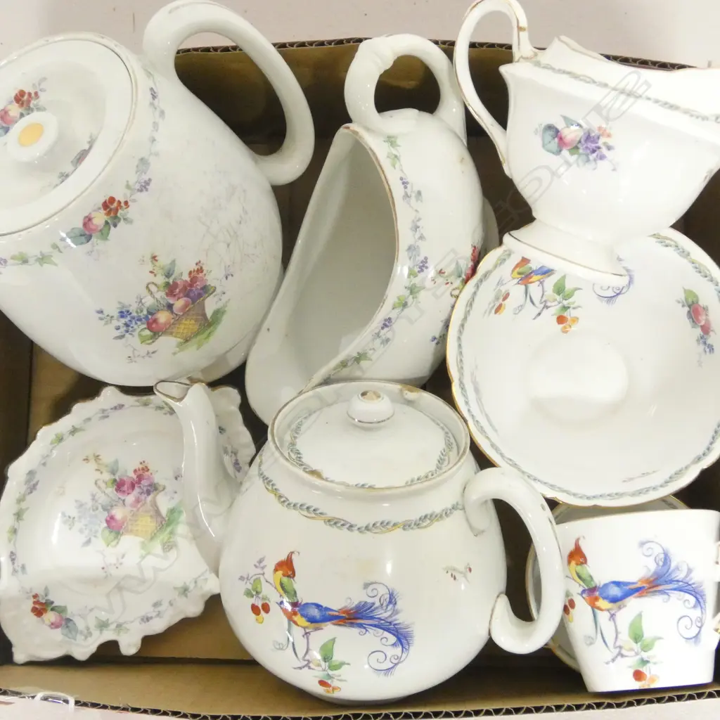SHELLEY CHINA 3PC TEASET 2PCS VERSAILLE PAT & 3 PCS FRUIT BASKET PAT Image 1++