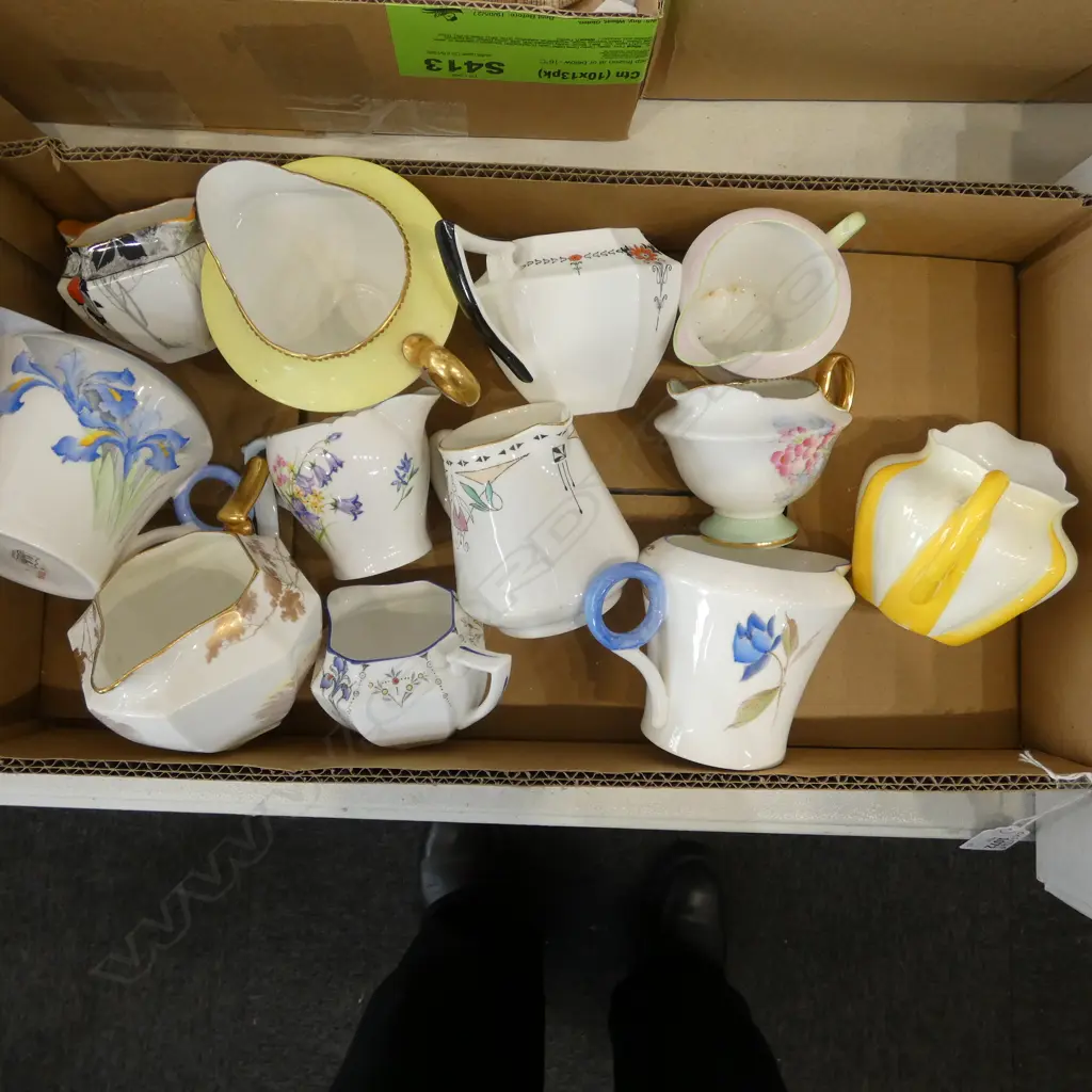 12 SHELLEY CHINA CREAM JUGS MIXED PATS Image 1++