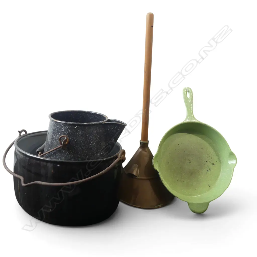 ENAMEL POT & JUG, CAST IRON PAN, COPPER 'SWIFT SURE' CLOTHES WASHER Image 1++