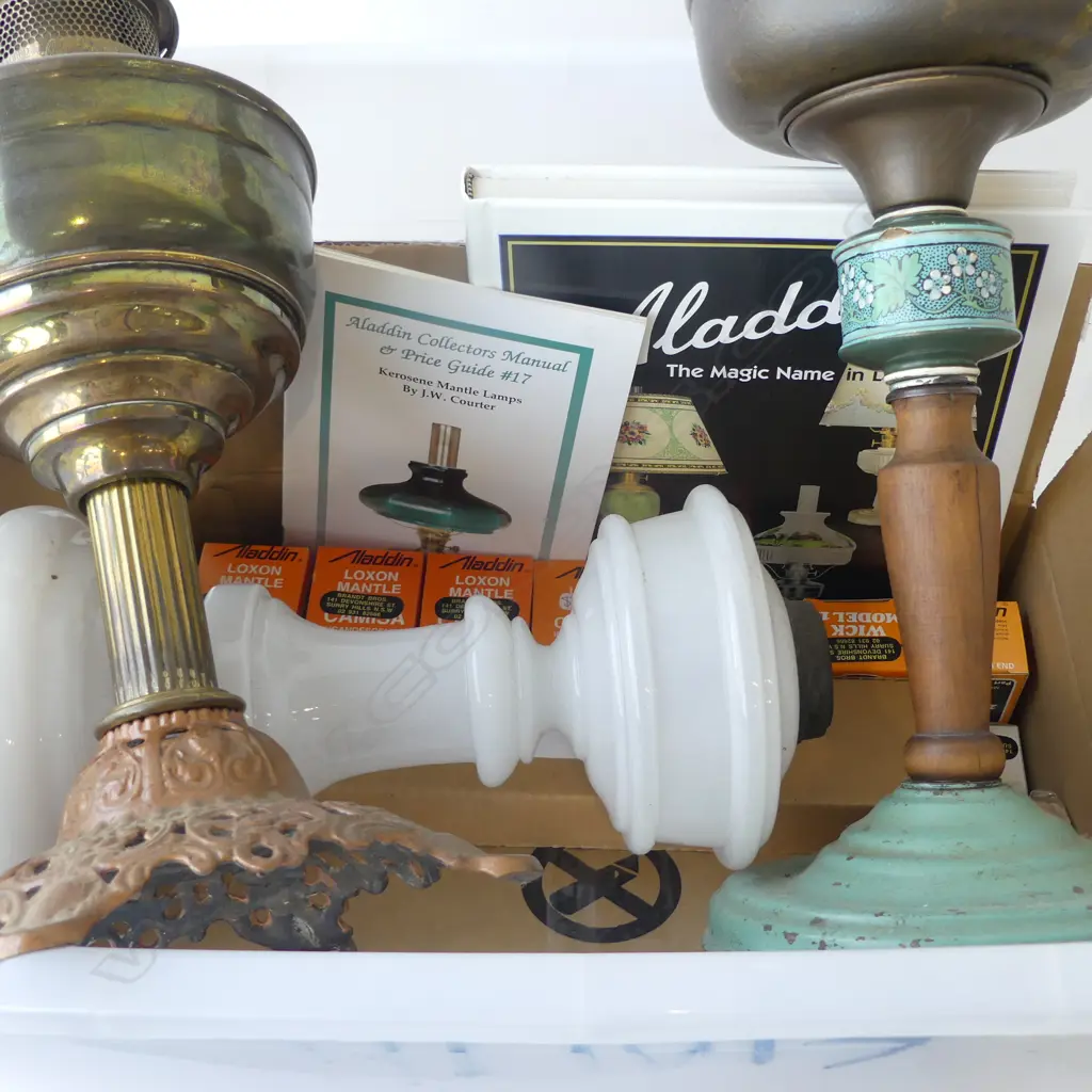 ASST. KEROSCENE PARTS, BOOKS, 2 LAMPS & BASE Image 1++