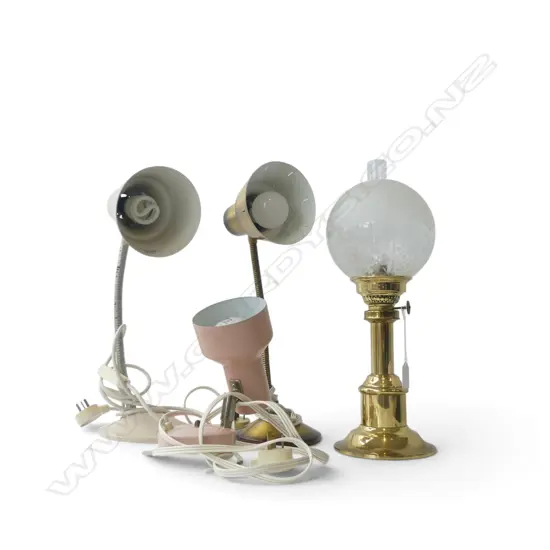 4 LAMPS