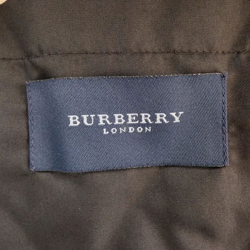 BURBERRY WOMEN'S BLK 3/4 QUILTED JACKET, SZM, SUMMER WEIGHT Image 1++