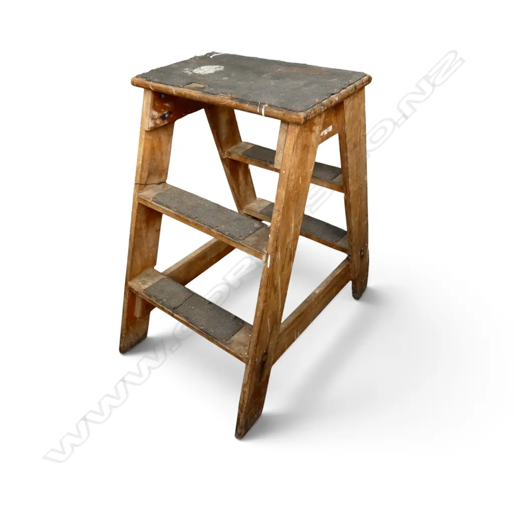 STEP LADDER 480x730x770mm Image 1++