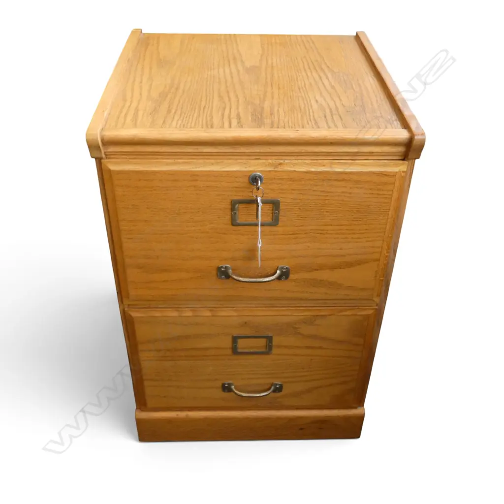 OAK 2 DRAWER FILING CABINET W. LOCK & KEYS, H.700MM L.470MM W.470MM Image 1++