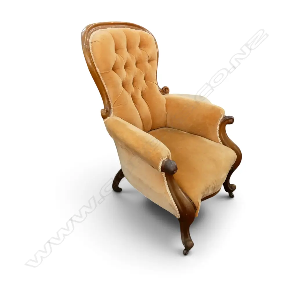 VICTORIAN GRANDFATHERS CHAIR  Image 1++