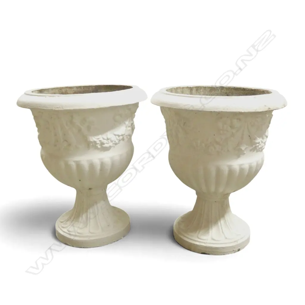 PR CONCRETE URNS H.520mm Image 1++
